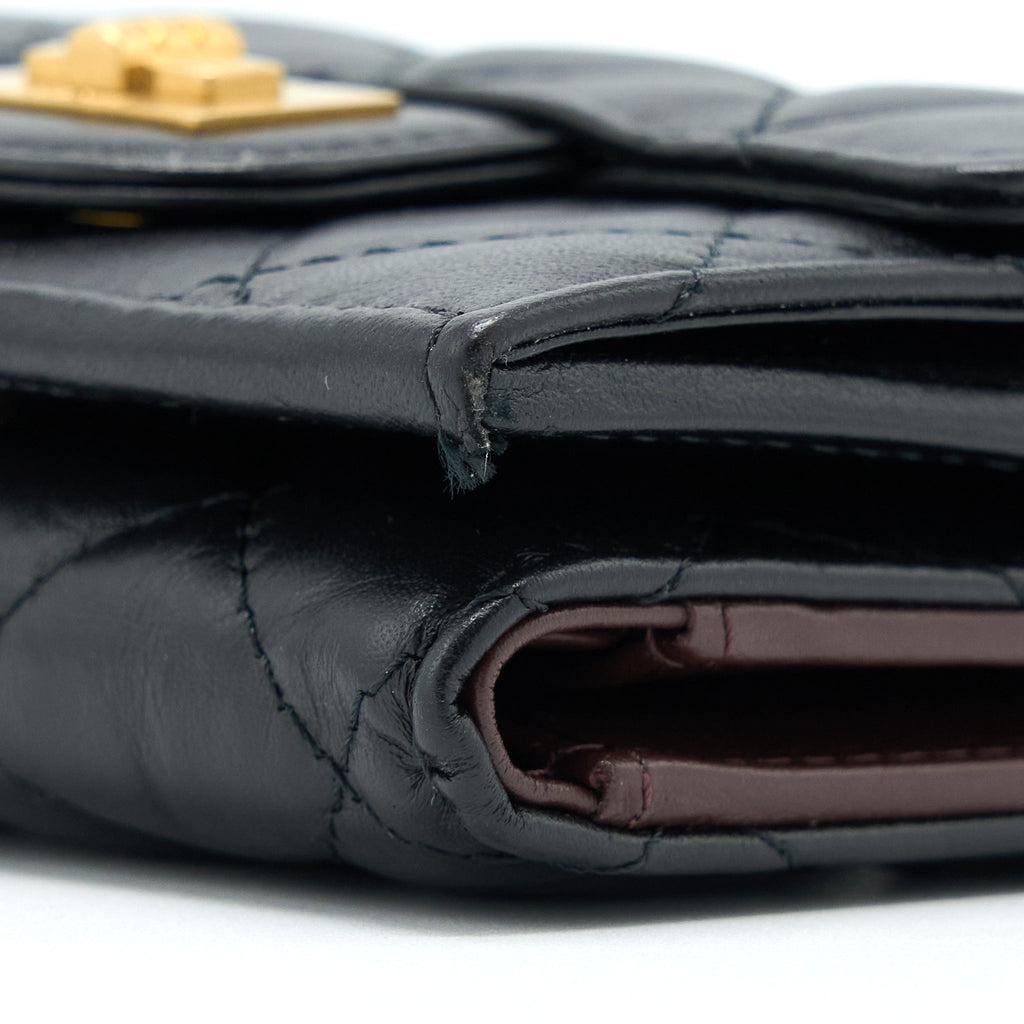chanel-reissue-compact-wallet-calfskin-black-ghw