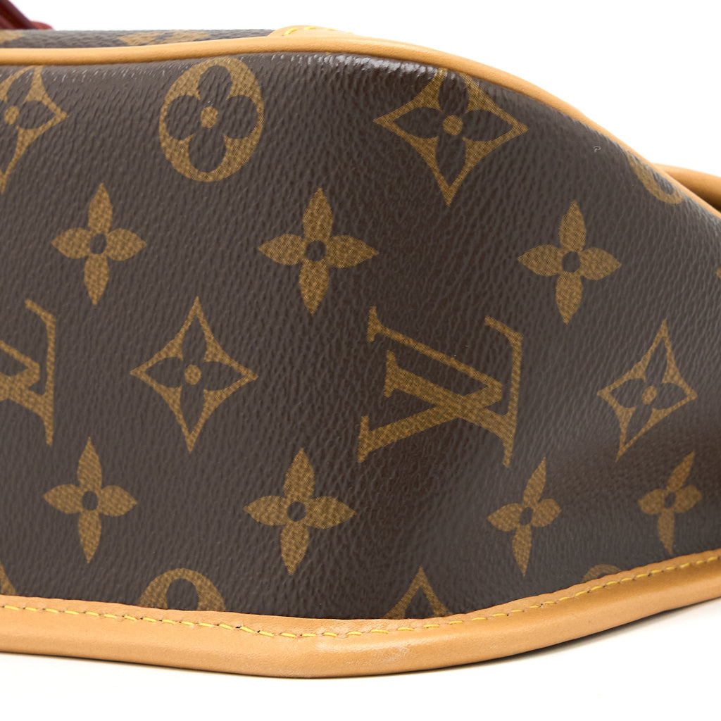 louis-vuitton-diane-bag-monogram-canvas-black-strap-ghw-new-version