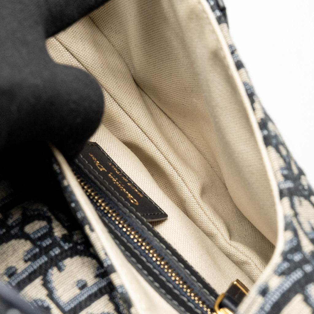 dior-medium-saddle-bag-blue-oblique-canvas-ghw-2