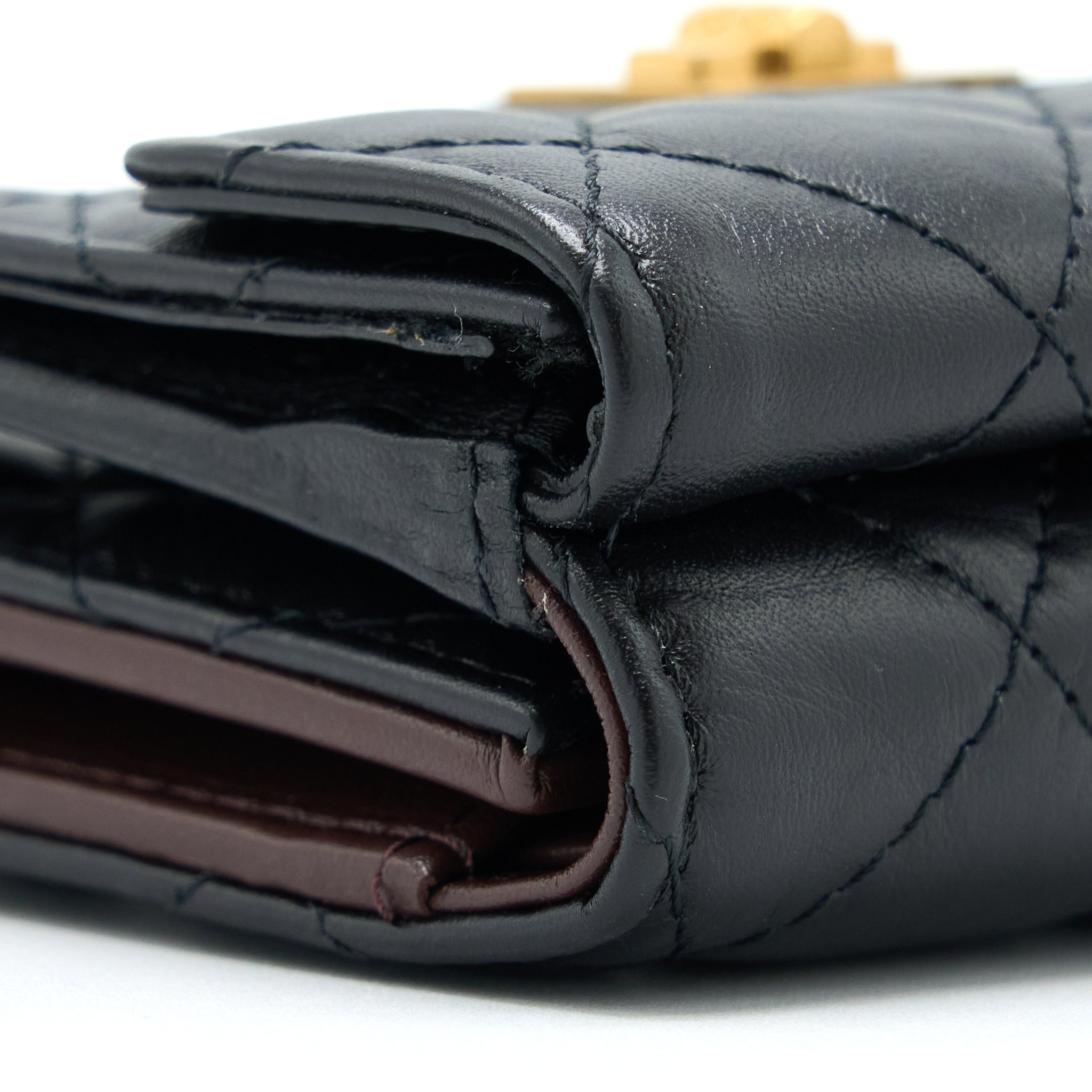 chanel-reissue-compact-wallet-calfskin-black-ghw