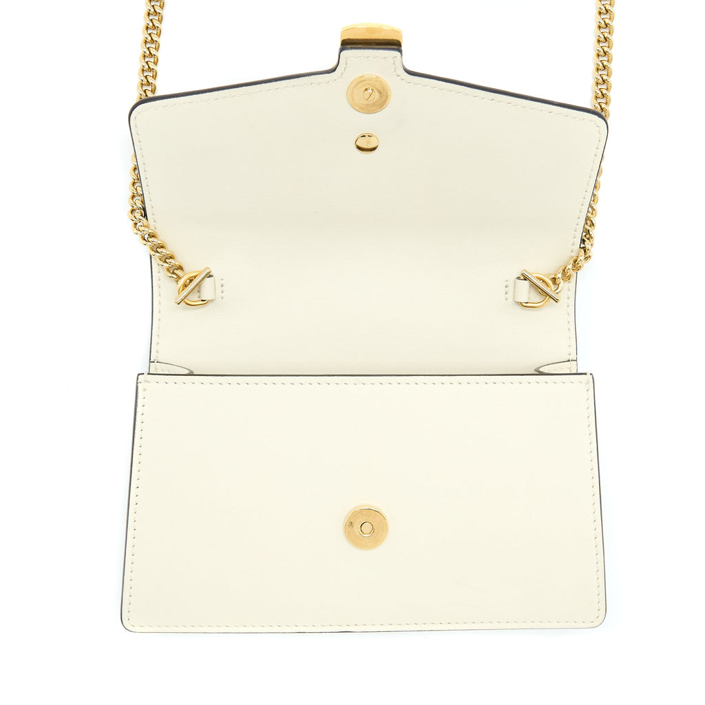 gucci-sylvie-mini-chain-bag-calfskin-white-ghw
