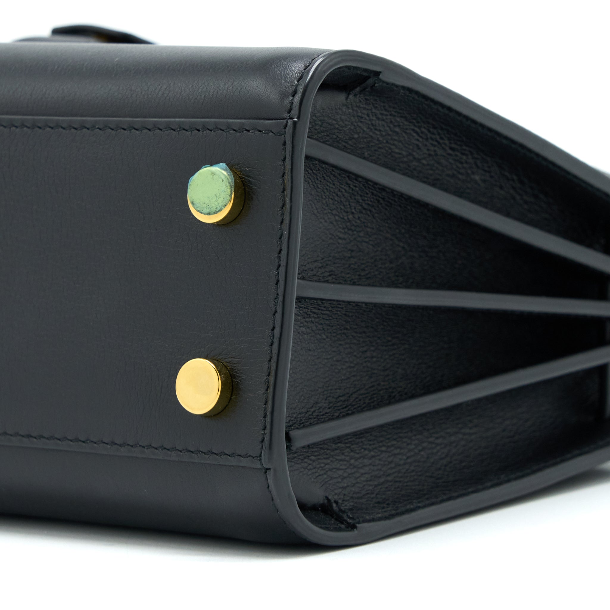 saint-laurent-sac-de-jour-nano-calfskin-black-ghw
