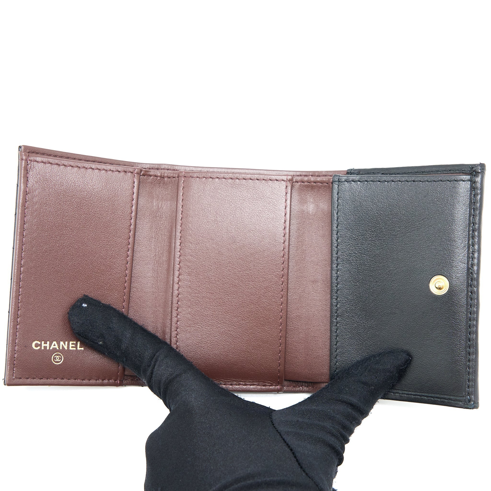chanel-reissue-compact-wallet-calfskin-black-ghw