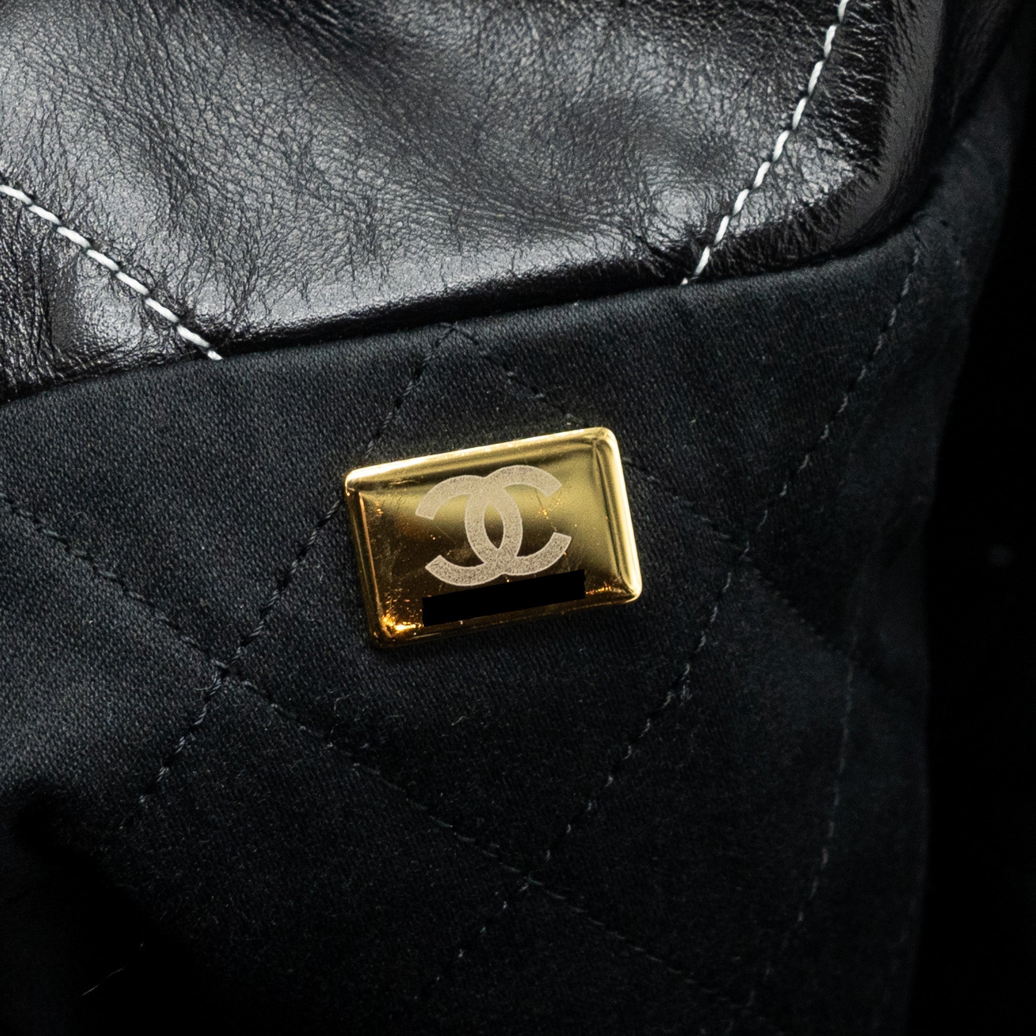 chanel-small-22-bag-gold-letter-shiny-calfskin-black-brushed-ghwmicrochip-1