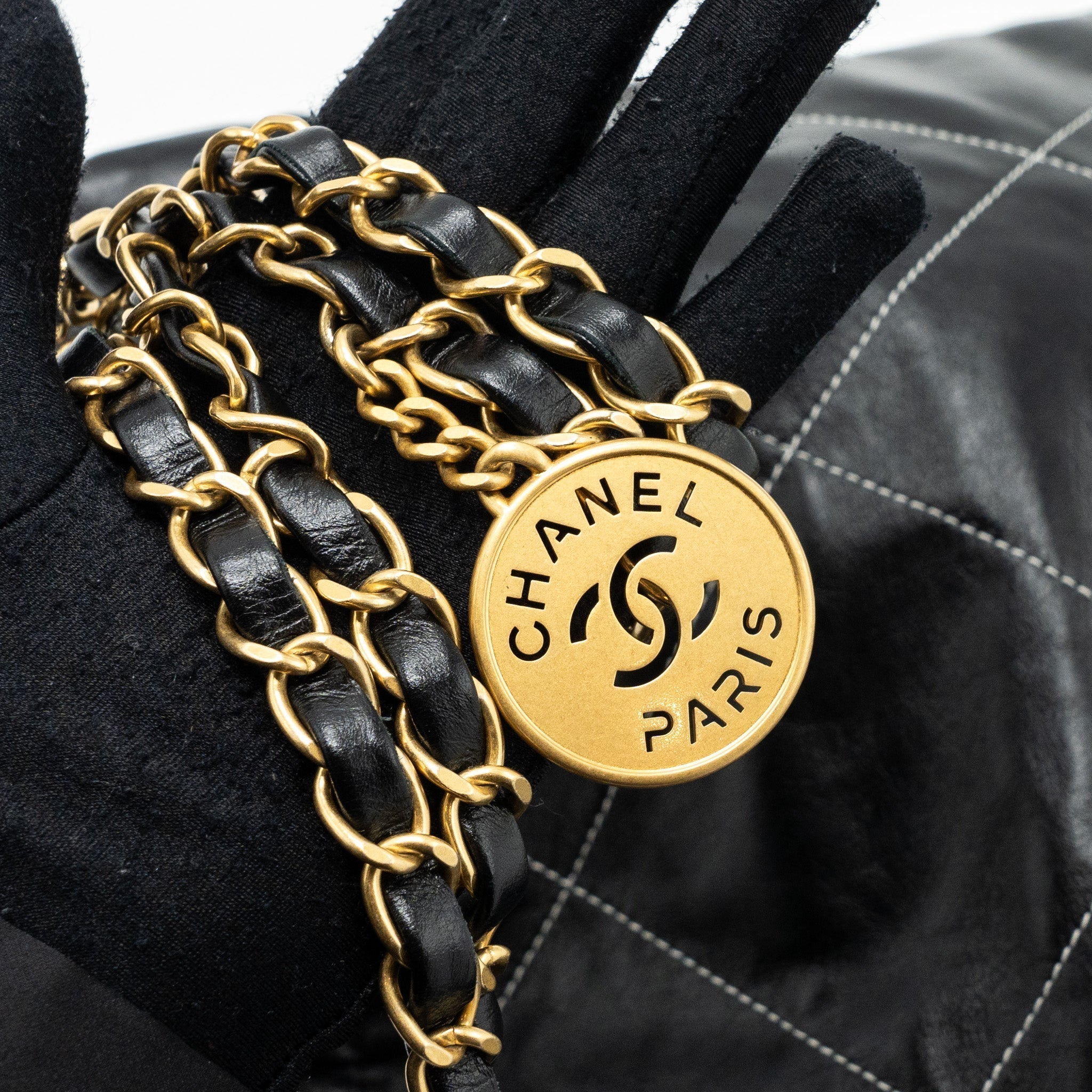 chanel-small-22-bag-gold-letter-shiny-calfskin-black-brushed-ghwmicrochip-1