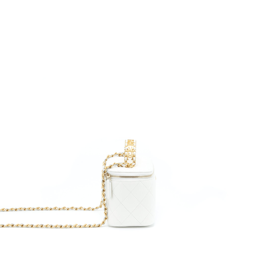 chanel-22s-logo-top-handle-long-vanity-with-chain-caviar-black-ghw