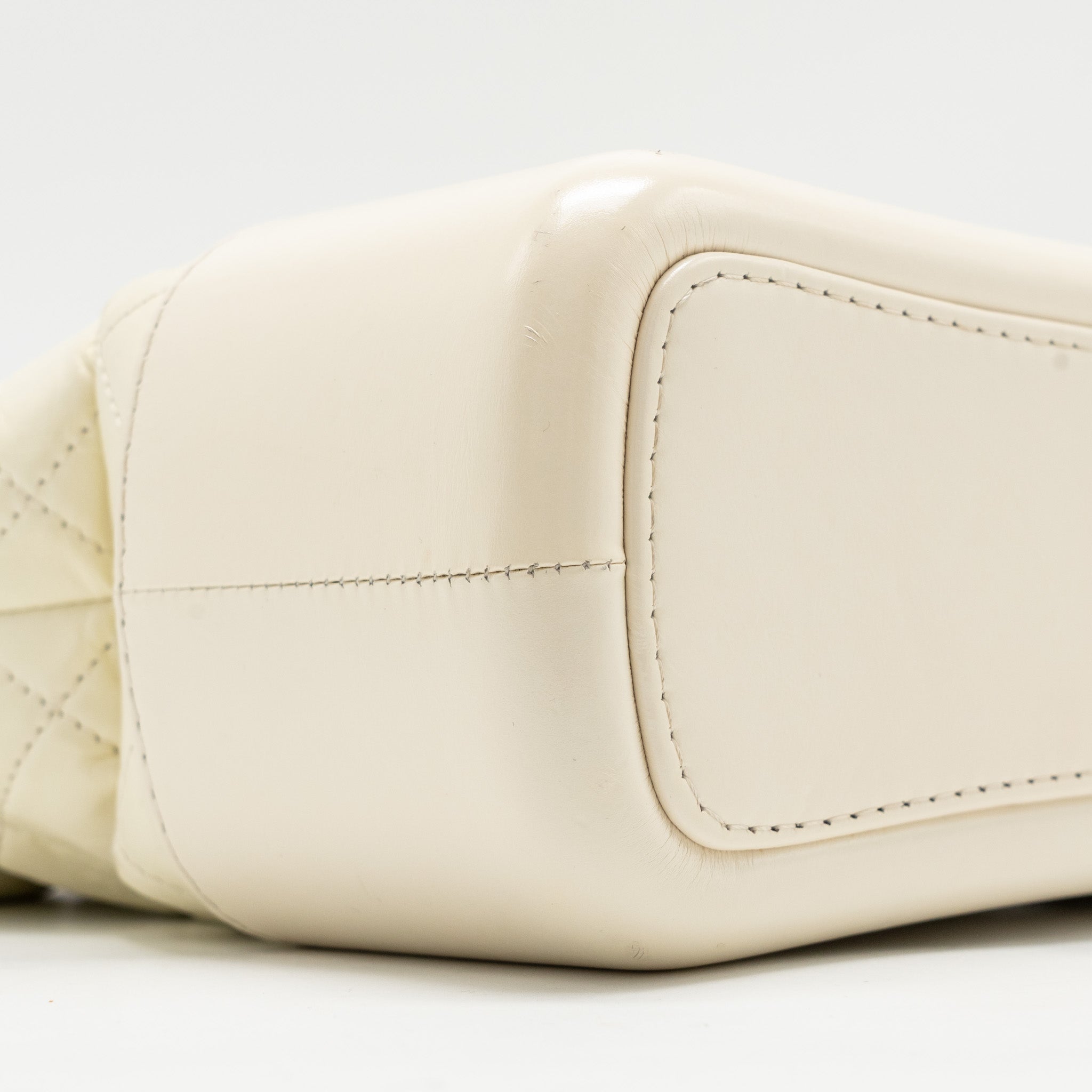 chanel-large-gabrielle-hobo-bag-aged-calfskin-white-multicolour-hardware