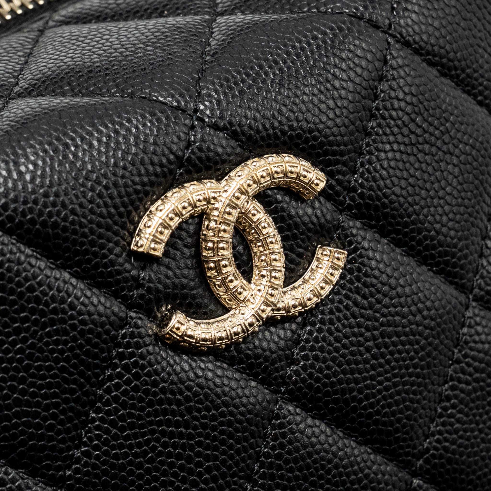 chanel-25c-detail-logo-quilted-hobo-bag-caviar-black-ghw-microchip-copy