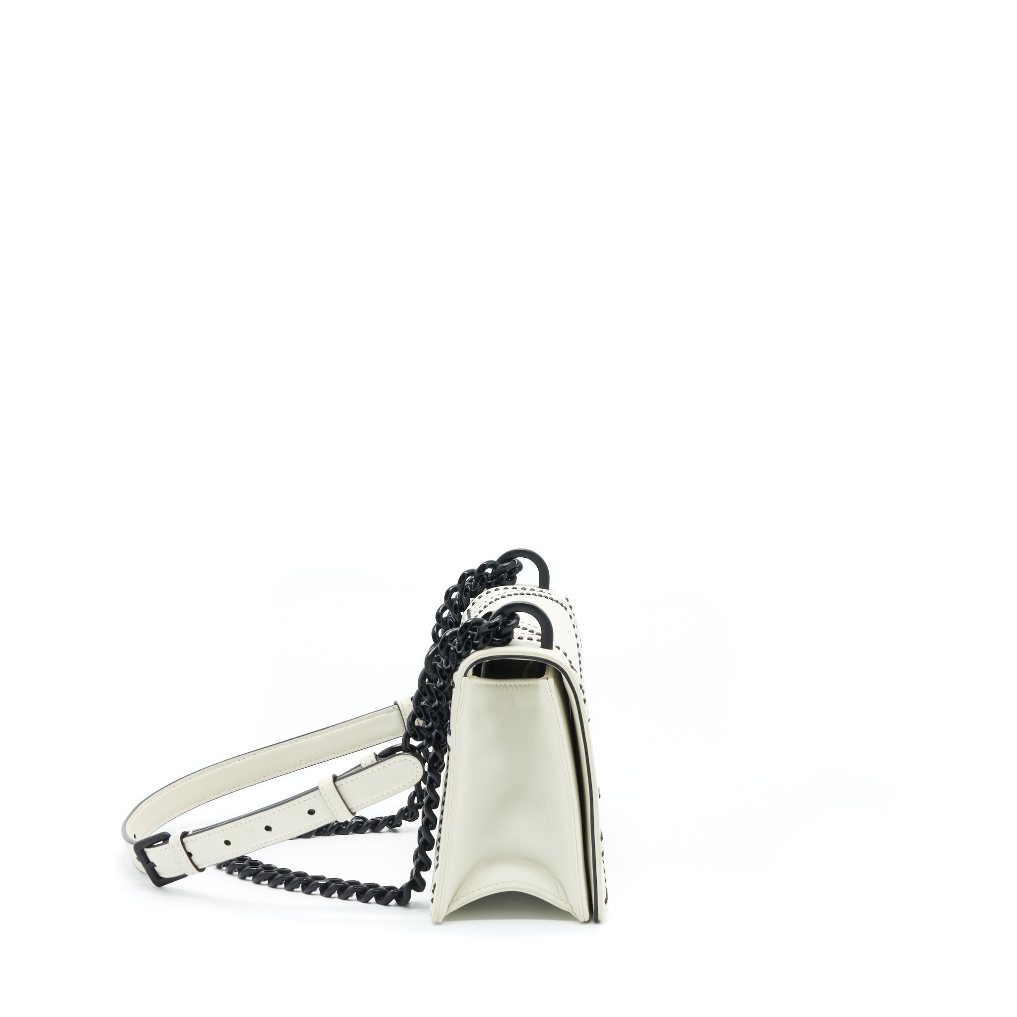 dior-small-studded-diorama-white-with-black-hardware