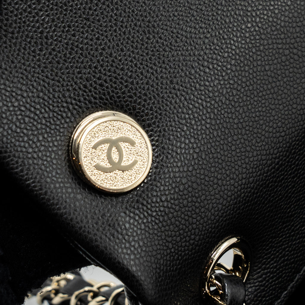 chanel-23k-triple-pocket-backpack-caviar-black-lghwmicrochip