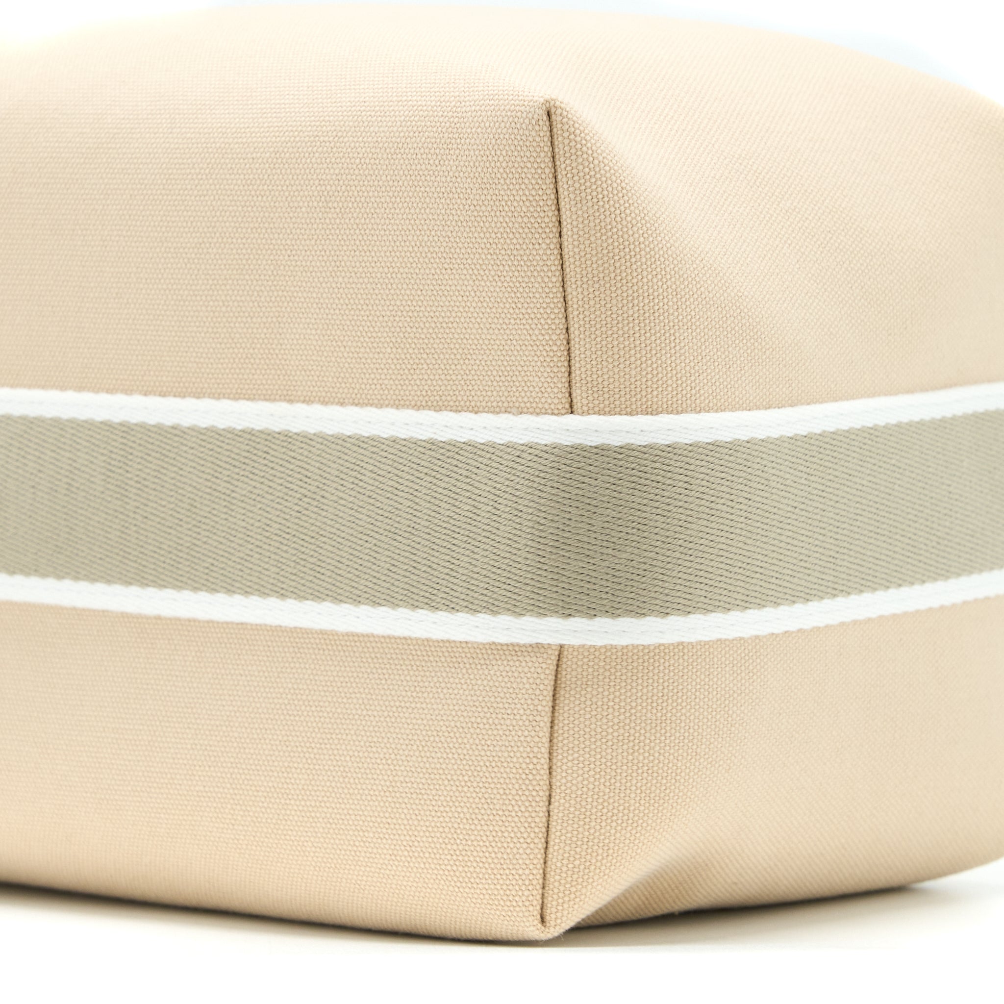 hermes-trousse-de-toilette-large-model-bride-a-brac-naturel