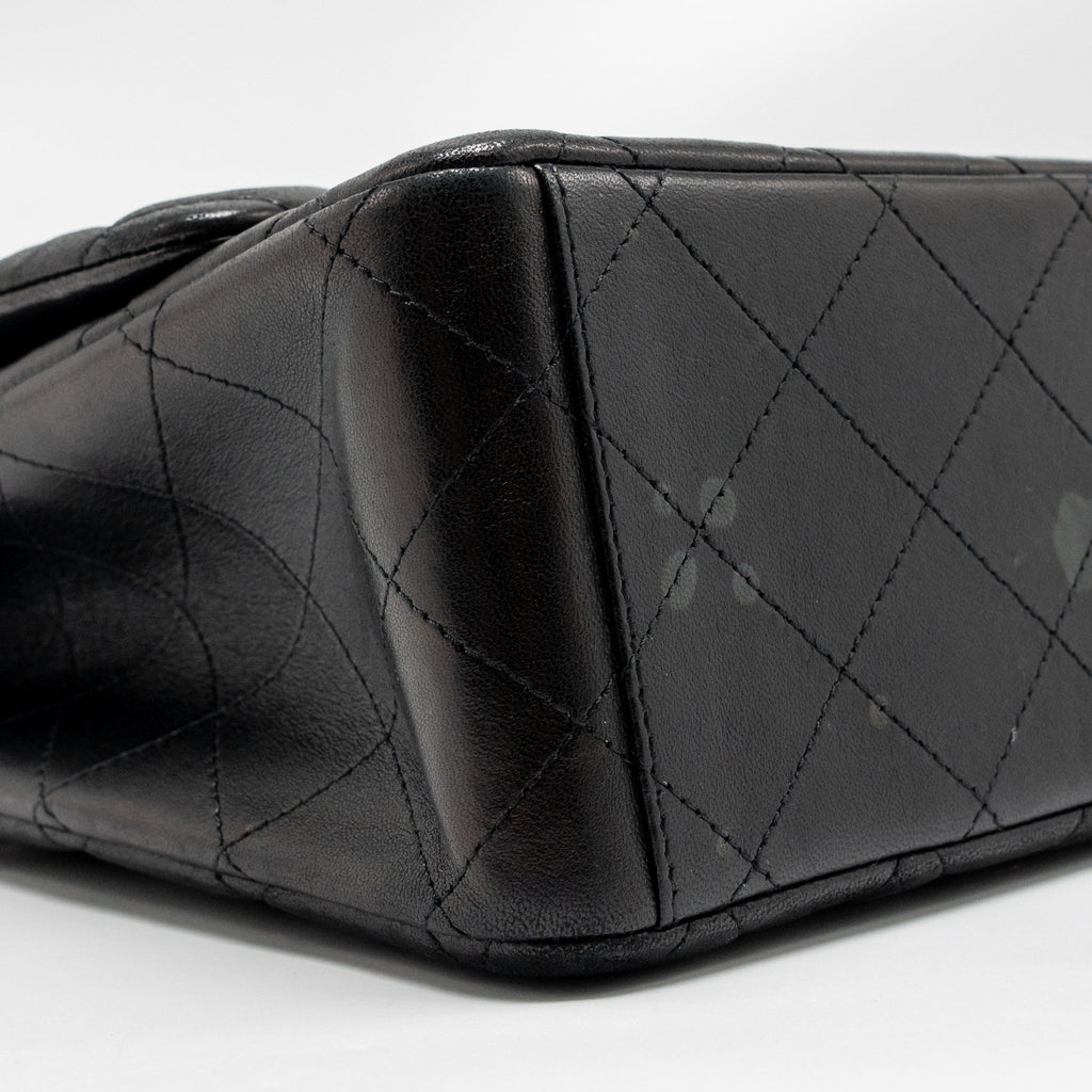 chanel-maxi-classic-double-flap-bag-lambskin-ghw-1