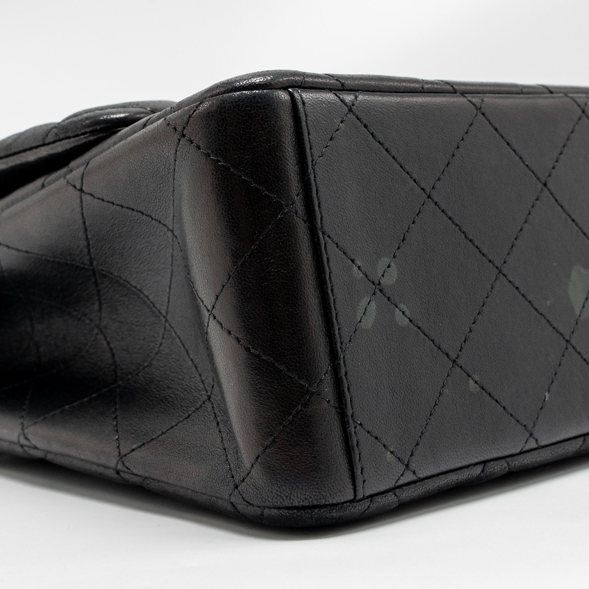 chanel-maxi-classic-double-flap-bag-lambskin-ghw-1