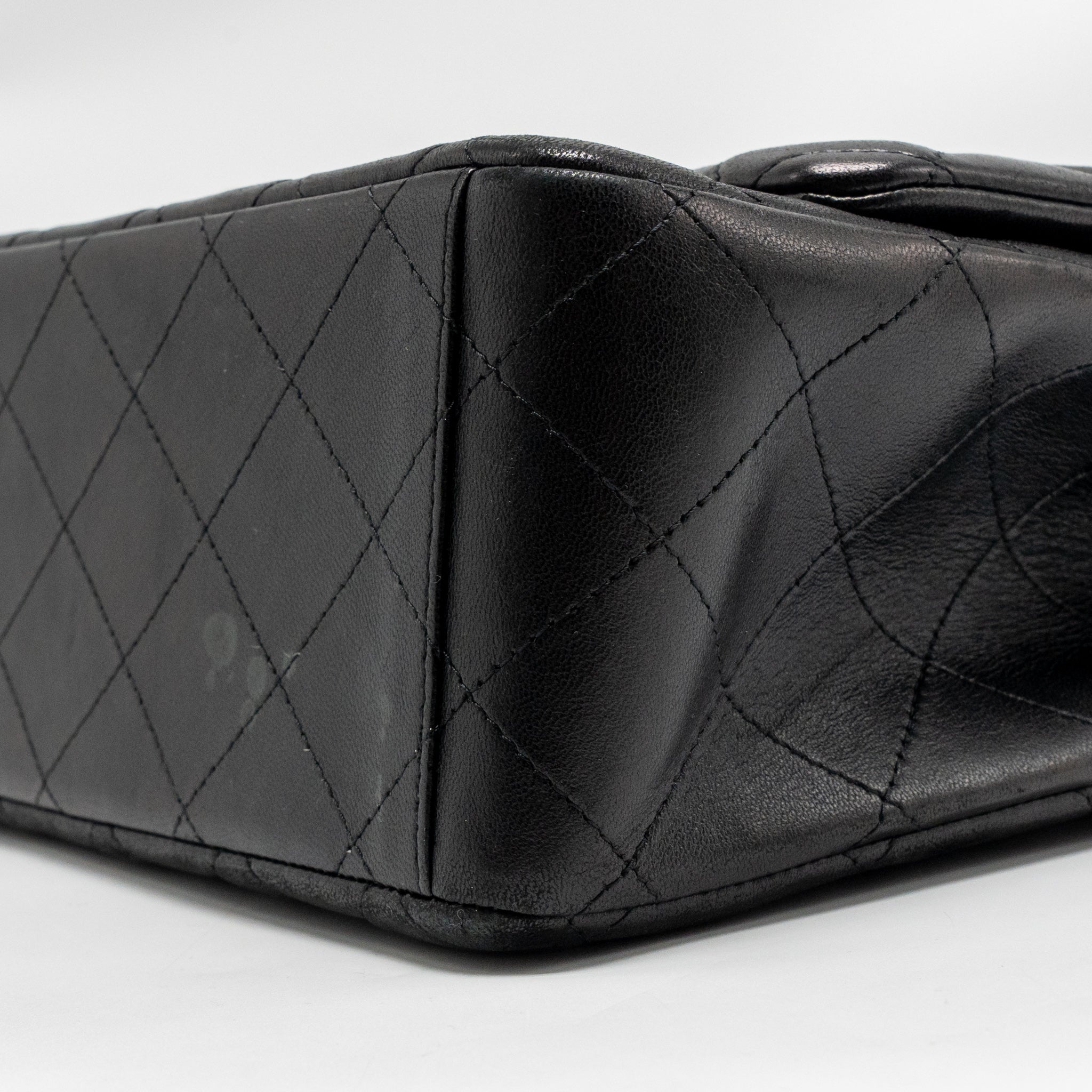 chanel-maxi-classic-double-flap-bag-lambskin-ghw-1