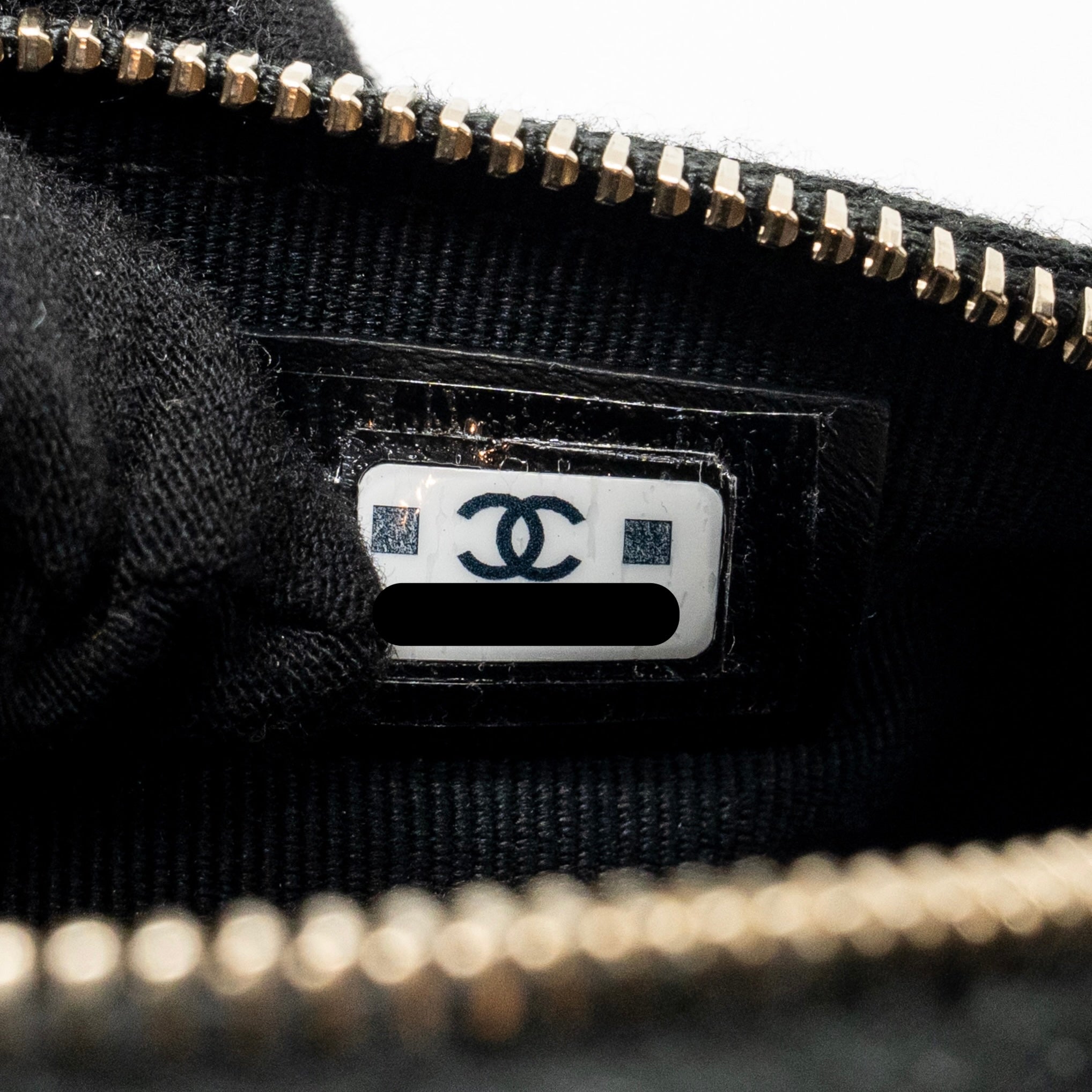 chanel-25c-detail-logo-quilted-hobo-bag-caviar-black-ghw-microchip-copy