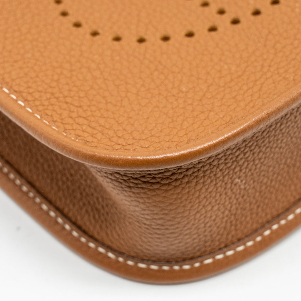 hermes-mini-evelyne-taurillon-maurice-gold-ghw-stamp-z