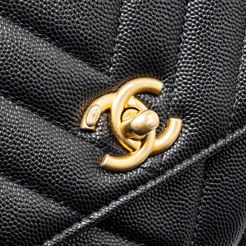 chanel-small-coco-handle-chevron-caviar-with-lizard-embossed-handle-black-ghw-copy