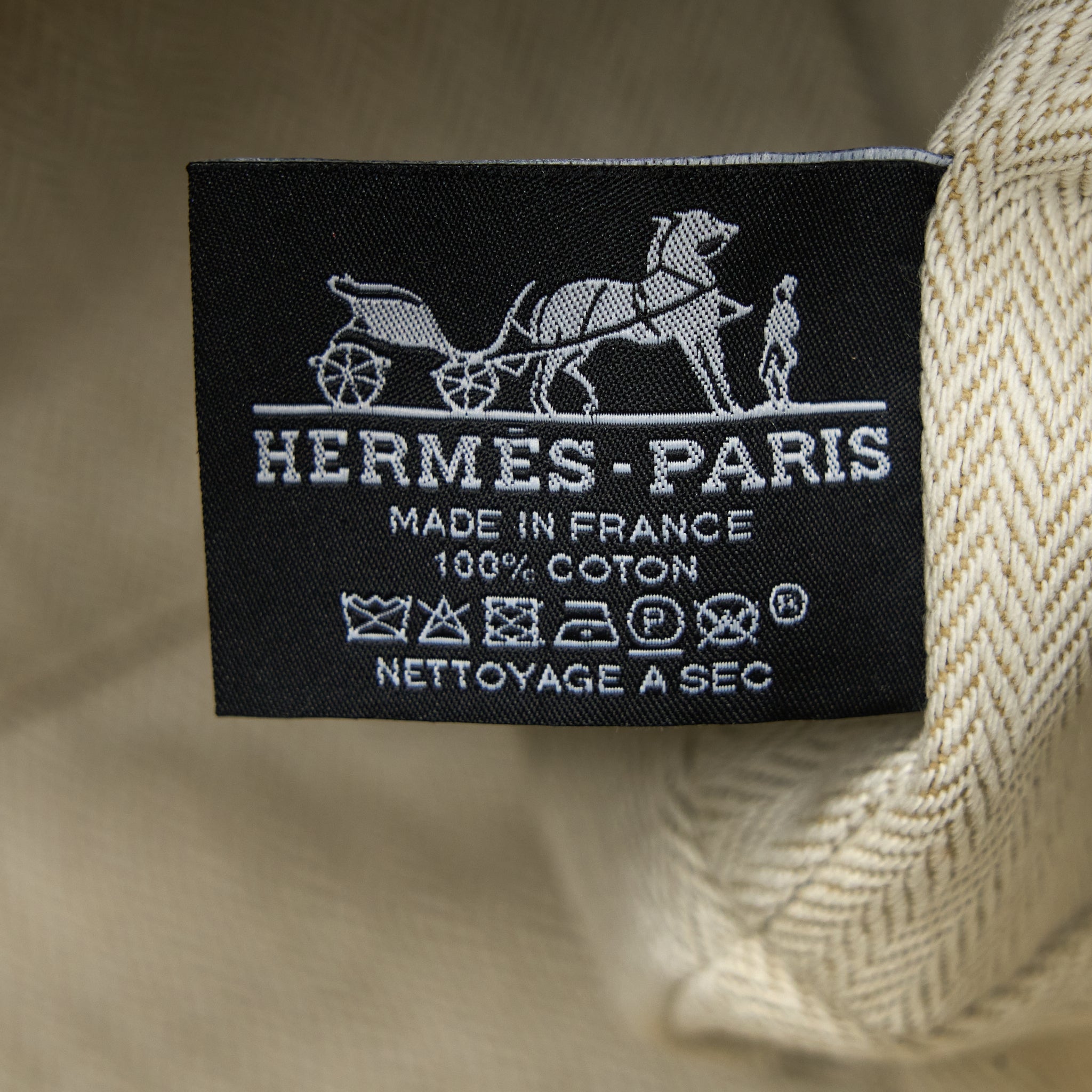 hermes-trousse-de-toilette-large-model-bride-a-brac-naturel