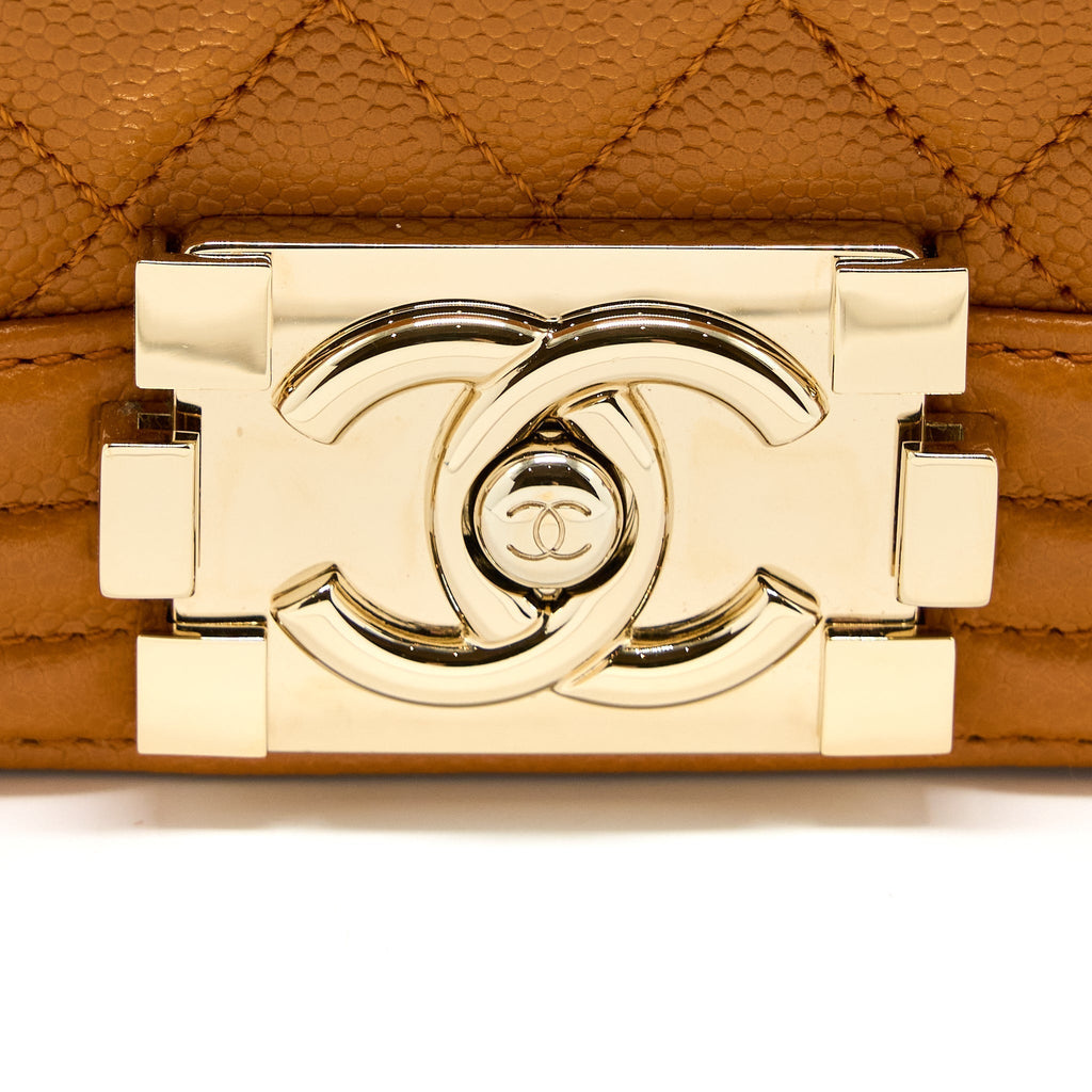 chanel-small-boy-bag-caviar-21a-nc630-caramel-lghw-microchip