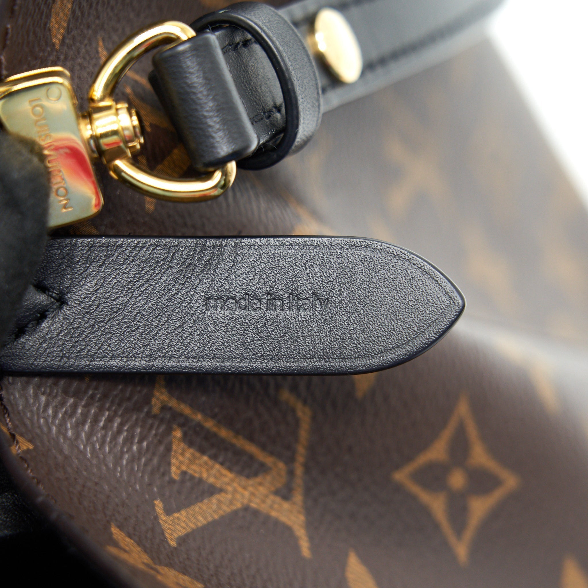 louis-vuitton-neo-noe-monogram-canvas-black-2