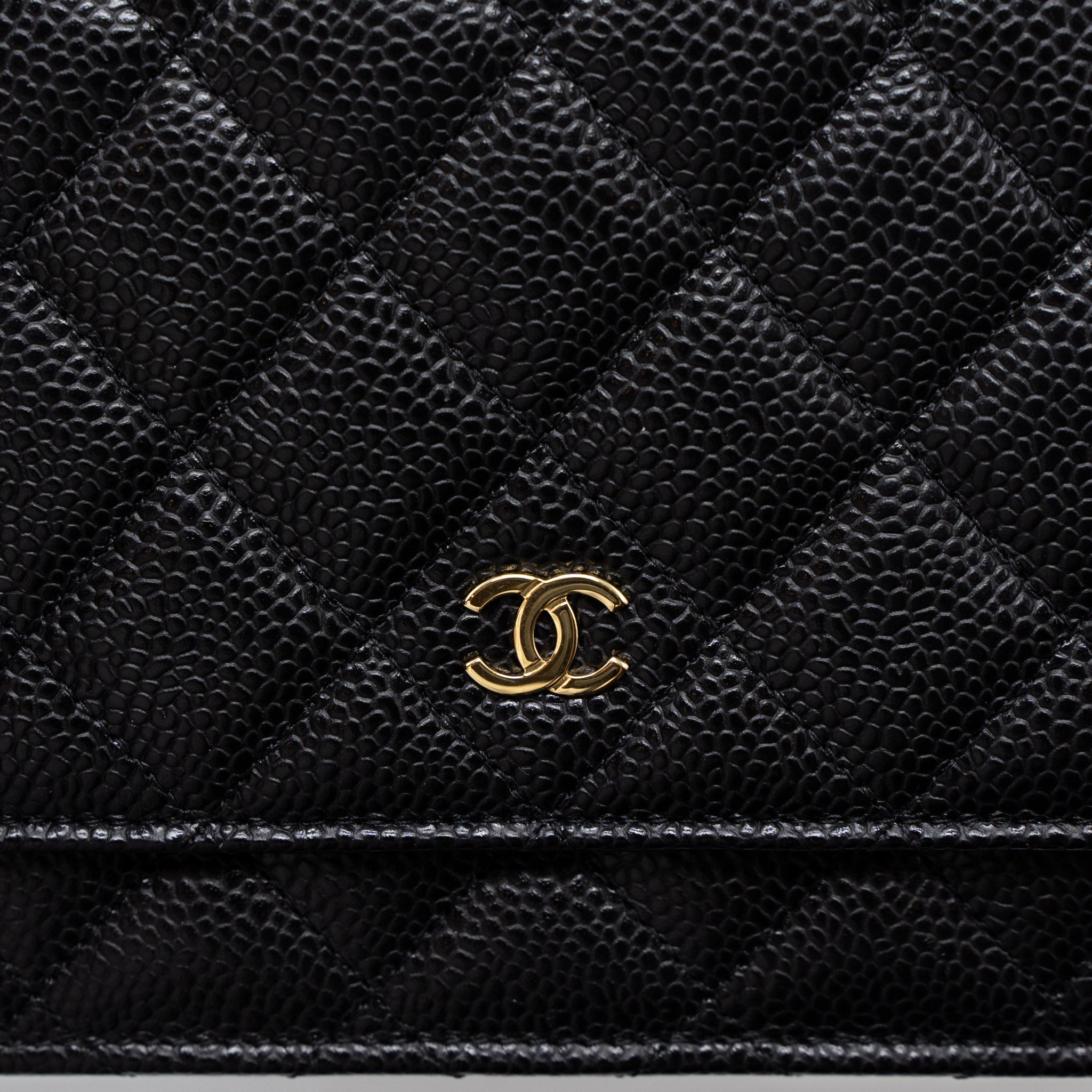 chanel-classic-wallet-on-chian-caviar-black-ghw-microchip