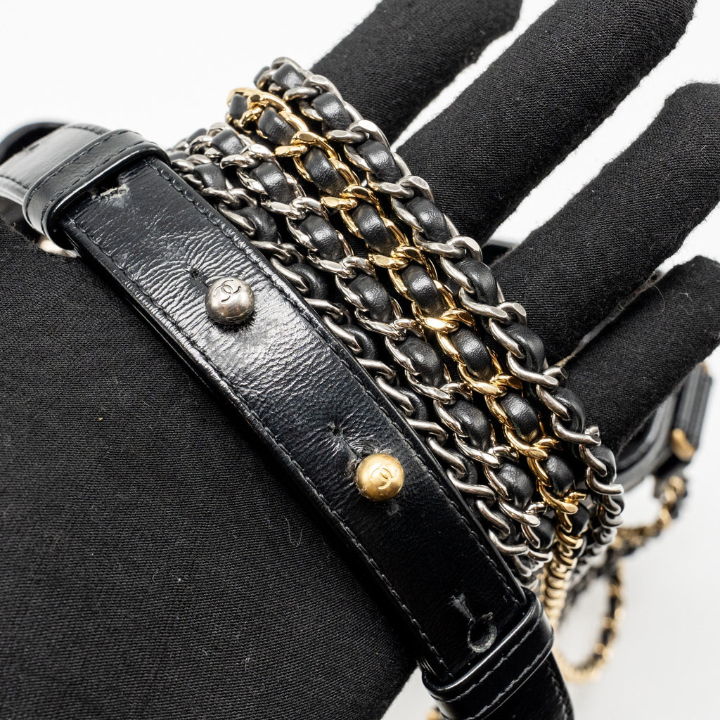 chanel-small-gabrielle-hobo-bag-aged-calfskin-black-multicoloured-hardwaremicrochip