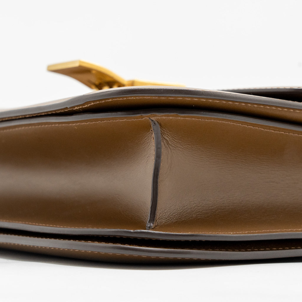 celine-medium-classic-box-bag-calfskin-caramel-ghw
