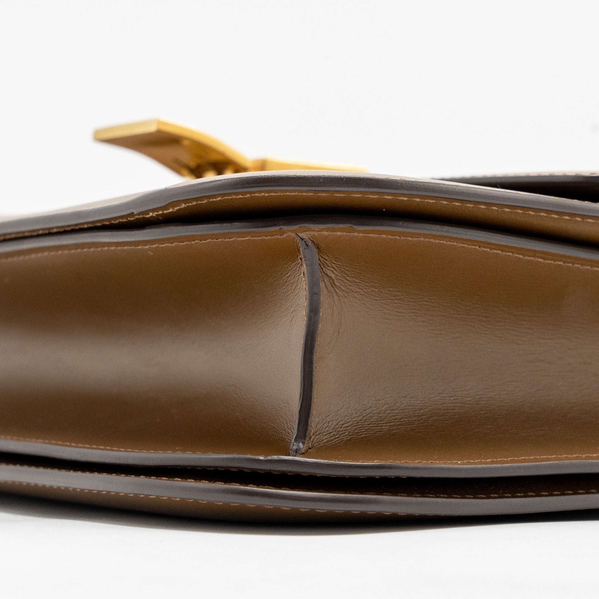 celine-medium-classic-box-bag-calfskin-caramel-ghw