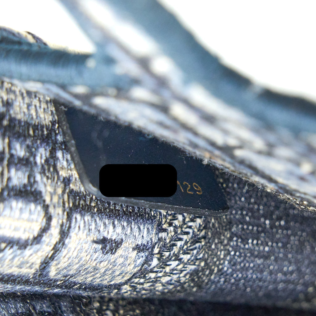 dior-mini-book-tote-blue-oblique-embroidery