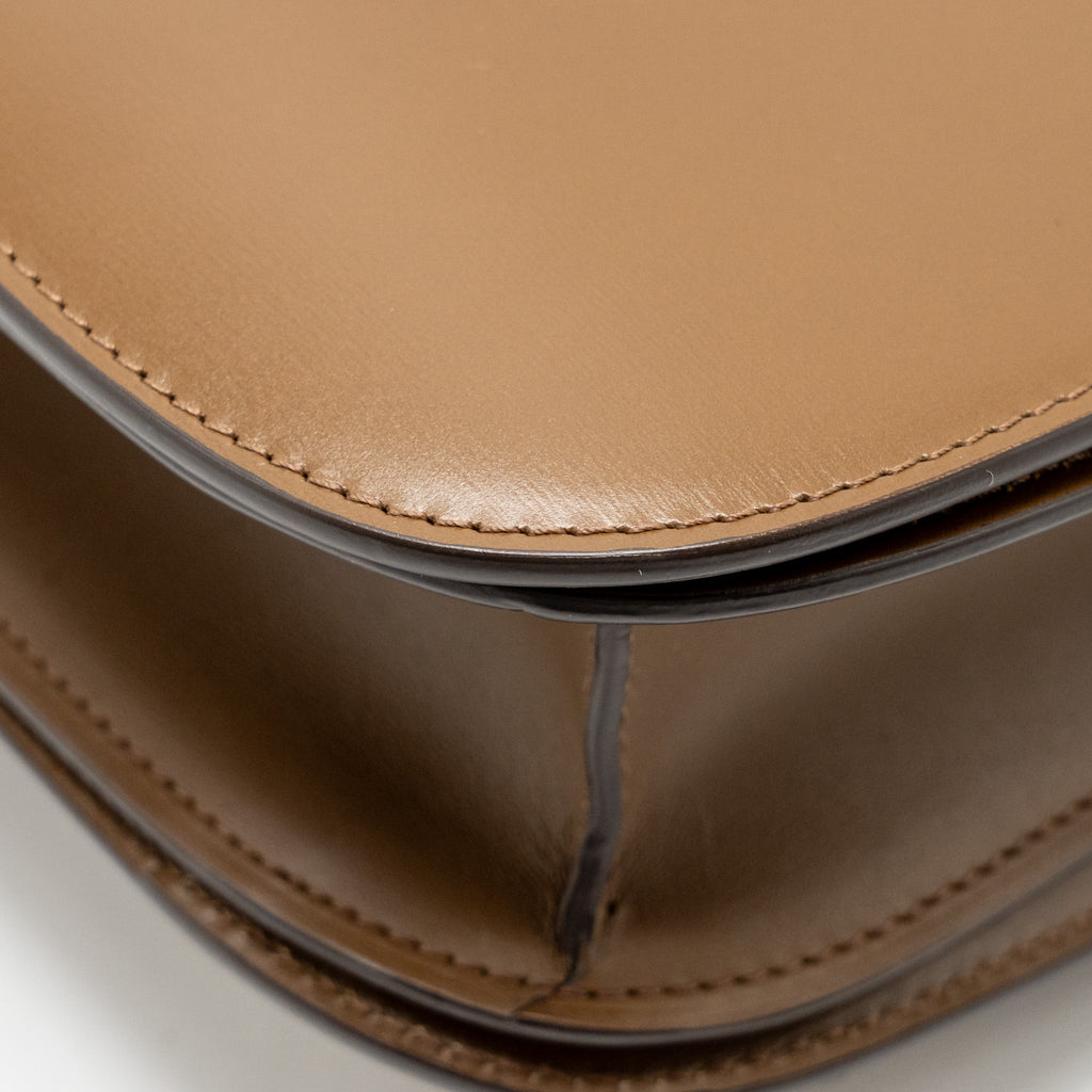 celine-medium-classic-box-bag-calfskin-caramel-ghw