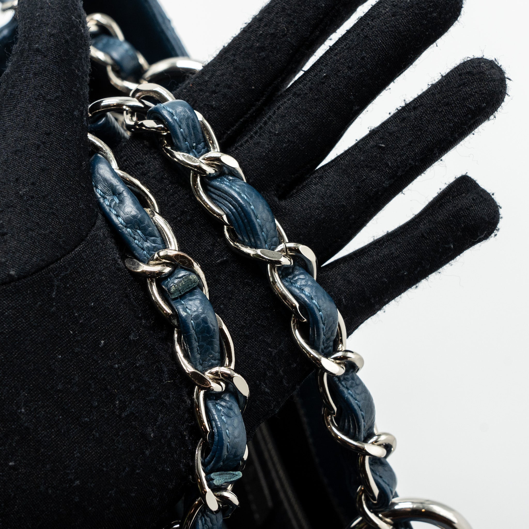 chanel-grand-shopping-tote-caviar-dark-blue-shw