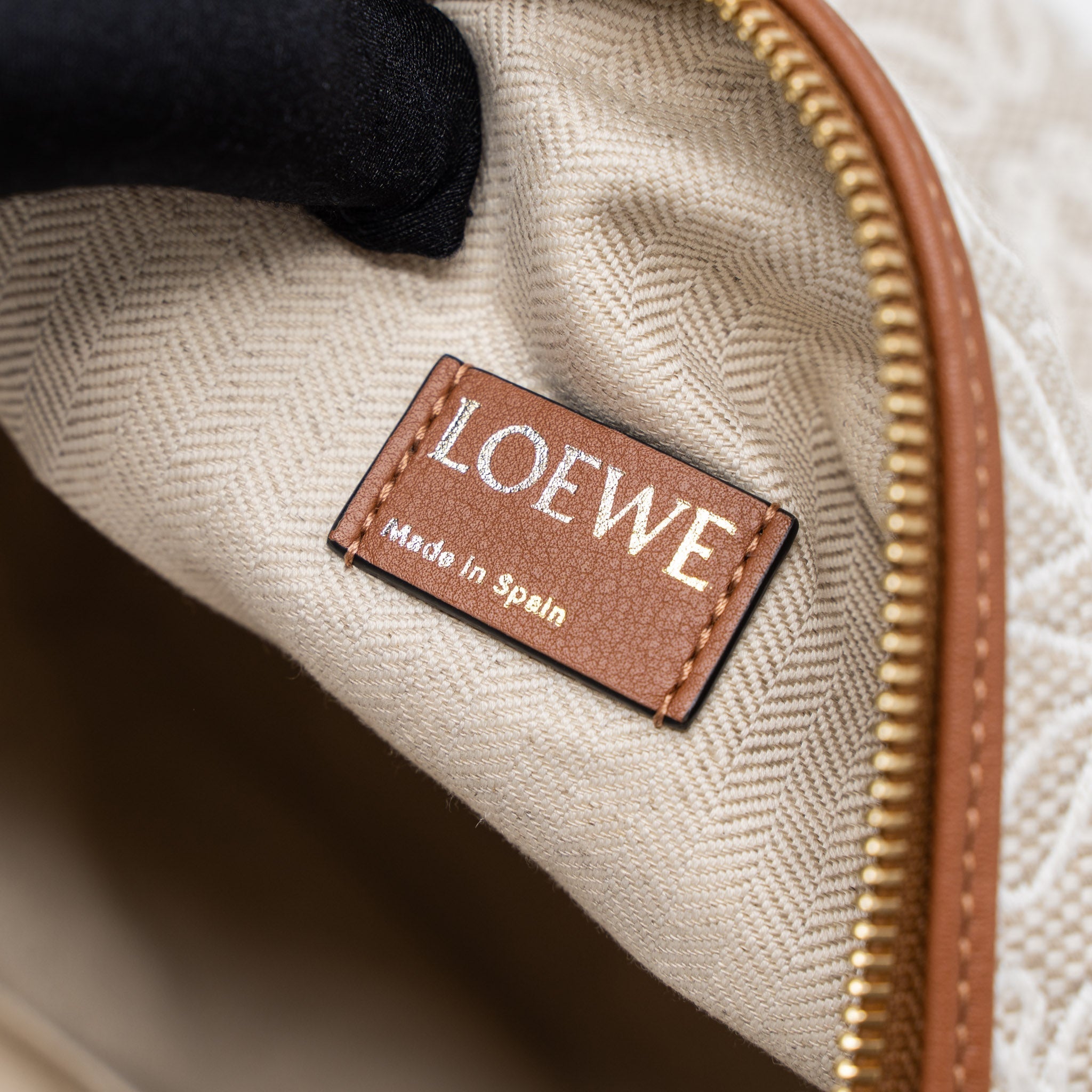 loewe-medium-cubi-anagram-bag-trimmed-leather-jacquard-canvas-beige-brown-ghw