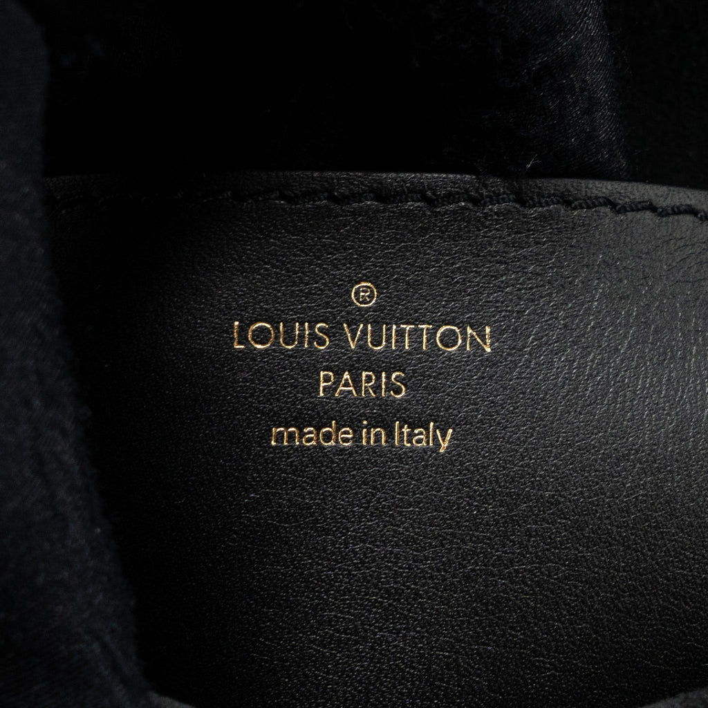 louis-vuitton-new-wave-multi-pochette-calfskin-black-ghw-1