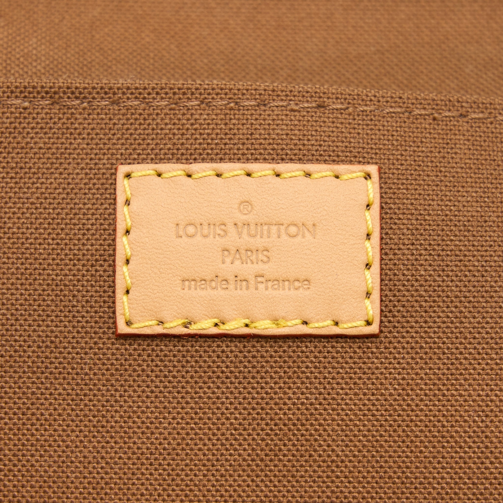 louis-vuitton-petit-sac-plat-monogram-canvas-ghw-9