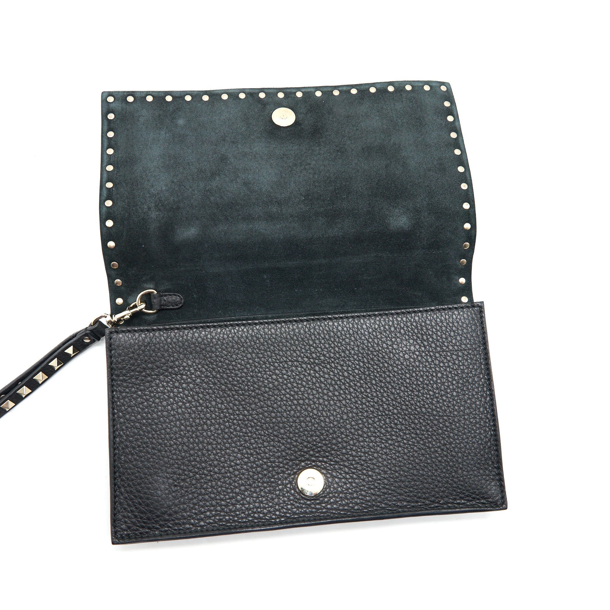 valentino-garavani-rockstud-leather-clutch-black