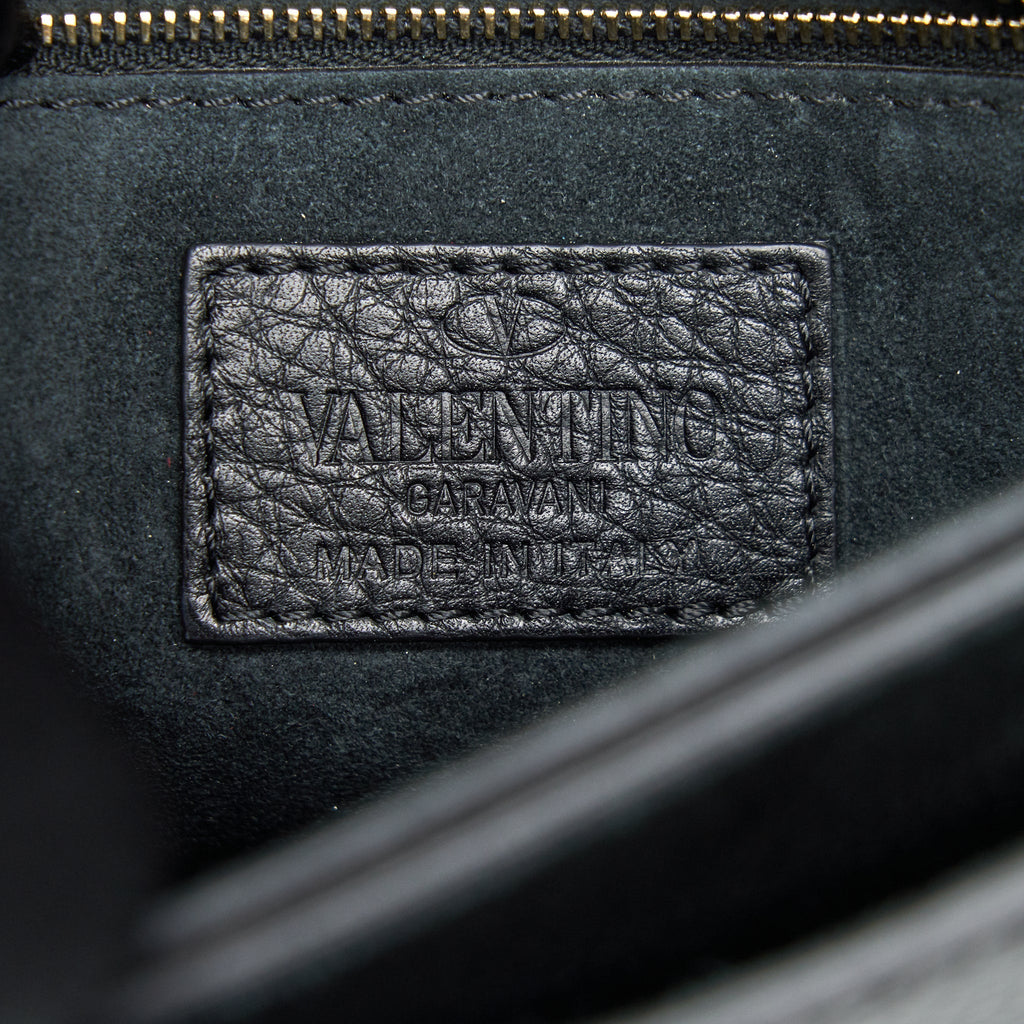 valentino-garavani-rockstud-leather-clutch-black