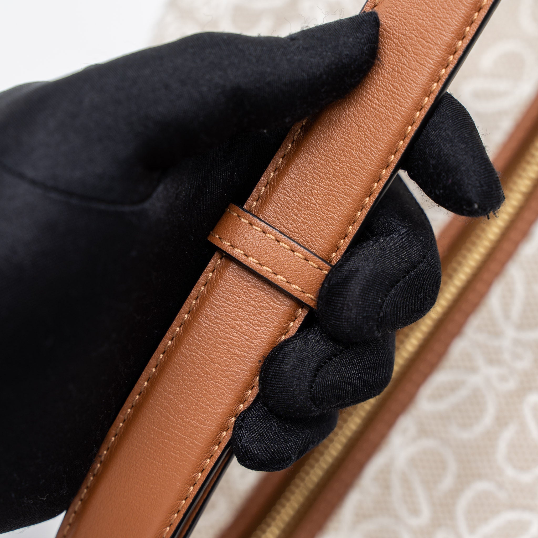 loewe-medium-cubi-anagram-bag-trimmed-leather-jacquard-canvas-beige-brown-ghw