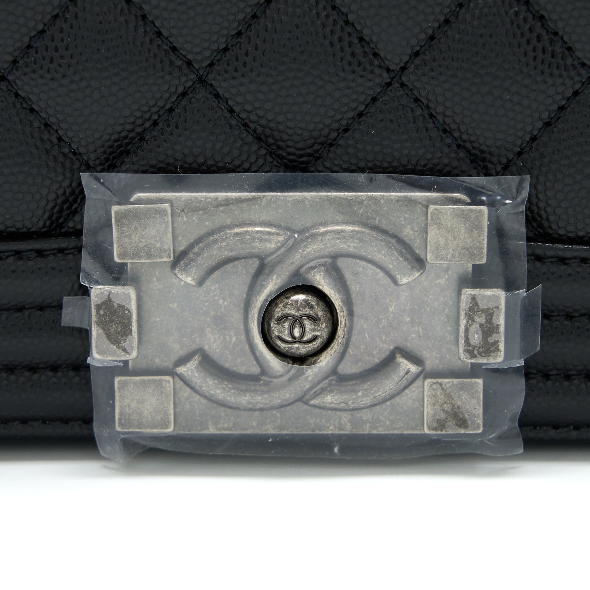 chanel-small-boy-bag-caviar-black-ruthenium-shw-microchip