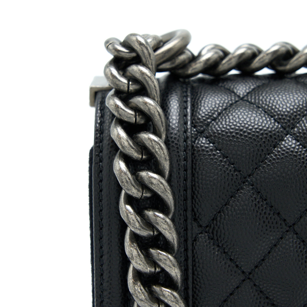 chanel-small-boy-bag-caviar-black-ruthenium-shw-microchip