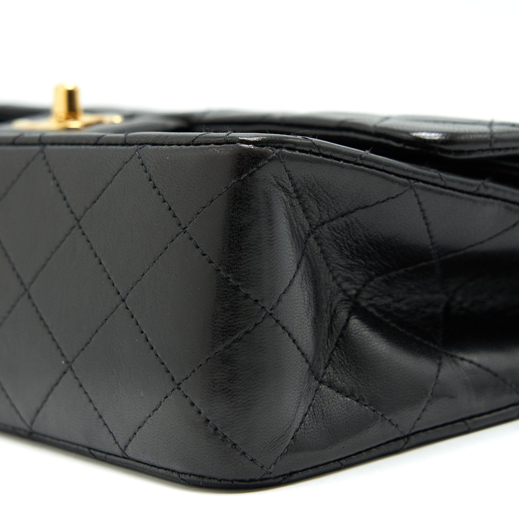 chanel-classic-flap-medium-in-black-ghw