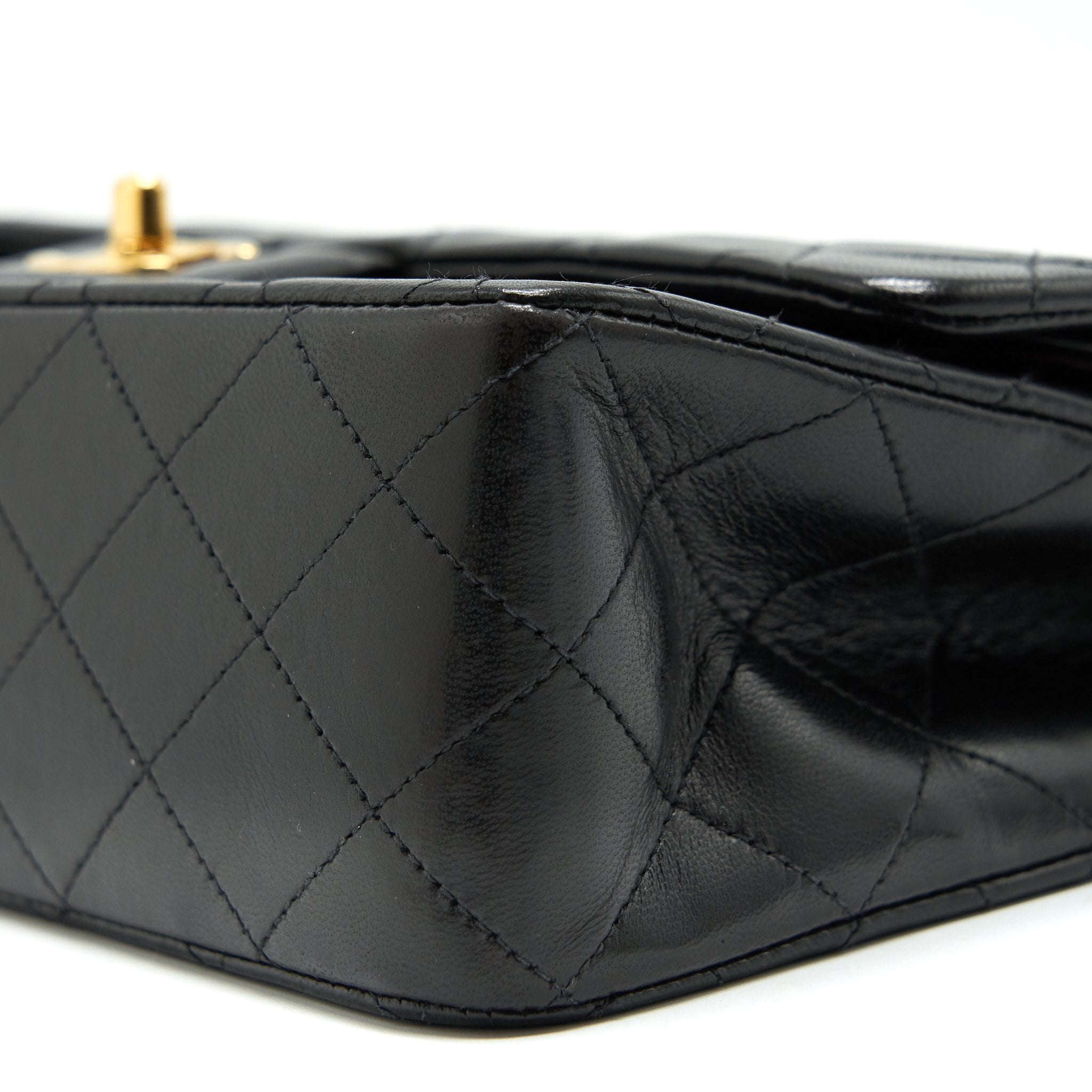 chanel-classic-flap-medium-in-black-ghw