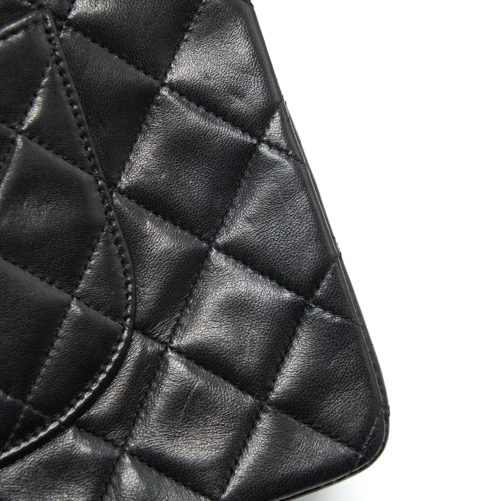 chanel-classic-flap-medium-in-black-ghw