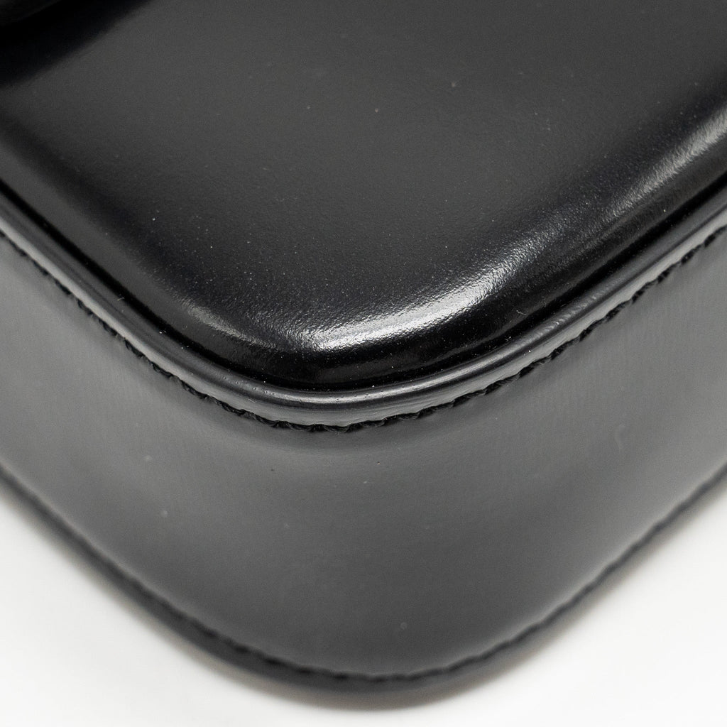 celine-triomphe-chain-shoulder-bag-shiny-calfskin-black-ghw