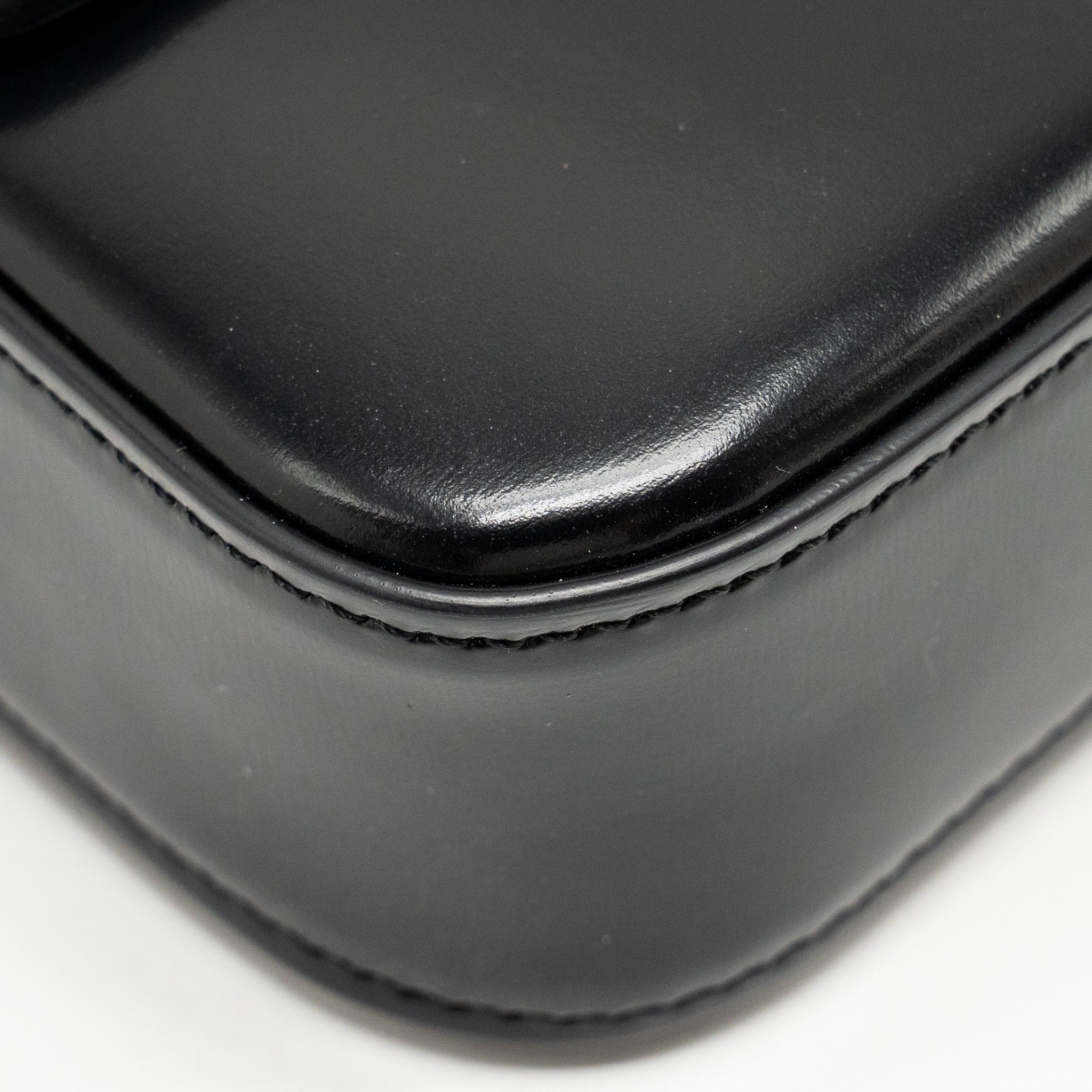 celine-triomphe-chain-shoulder-bag-shiny-calfskin-black-ghw