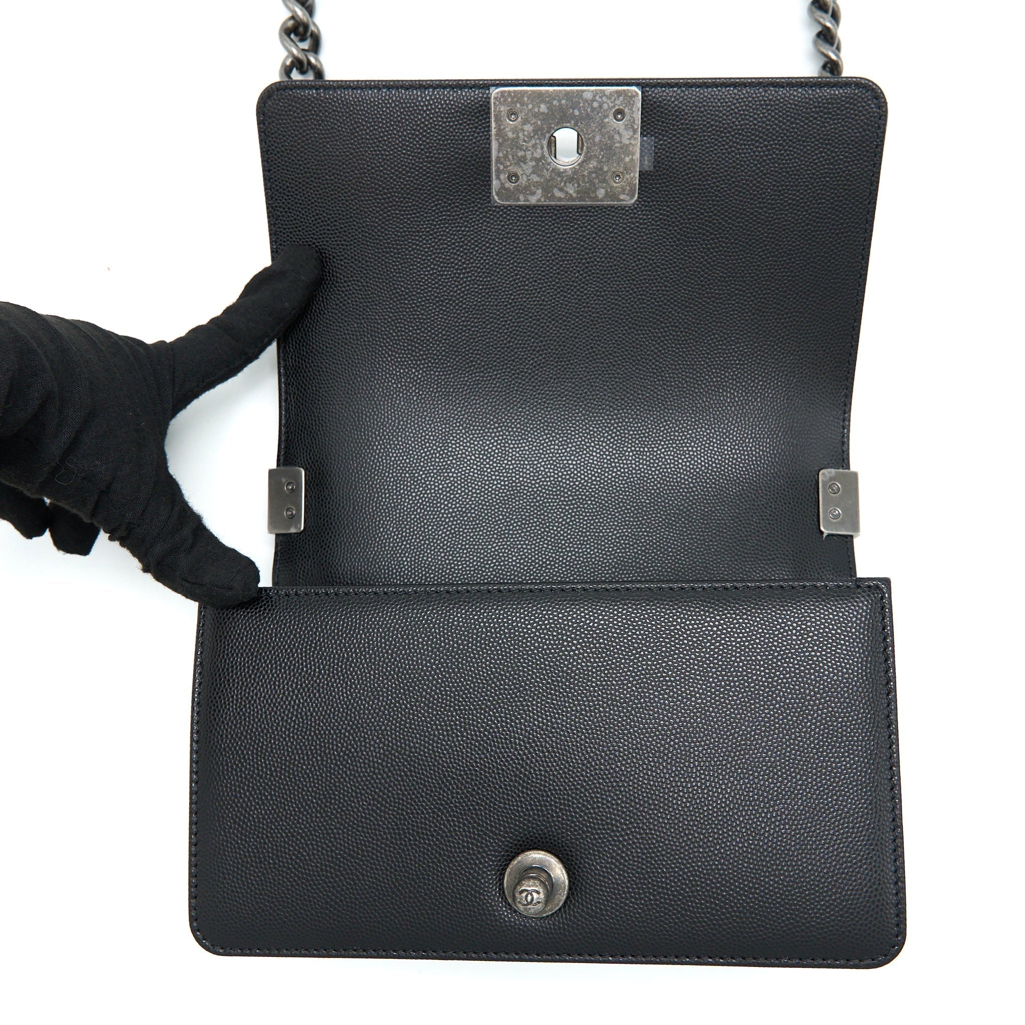 chanel-small-boy-bag-caviar-black-ruthenium-shw-microchip