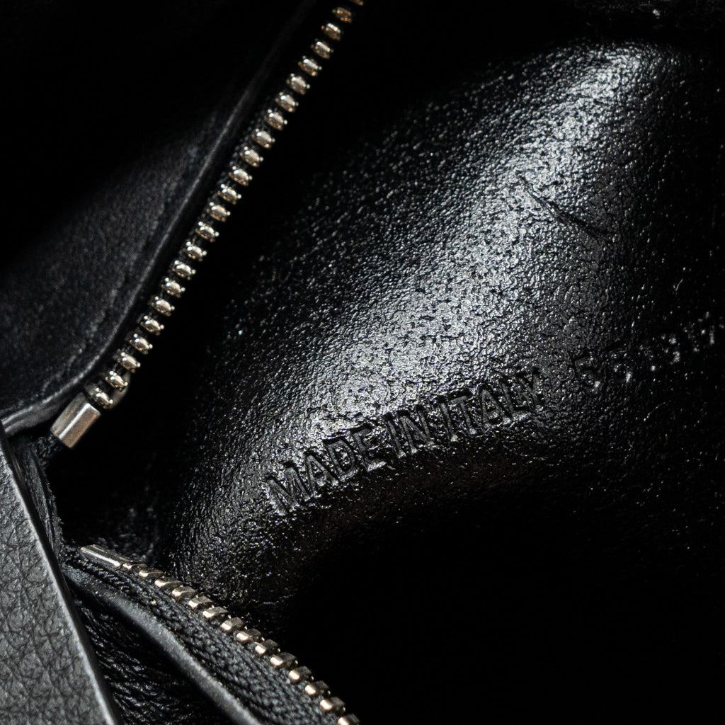 balenciaga-everyday-xxs-tote-bag-calfskin-black-shw