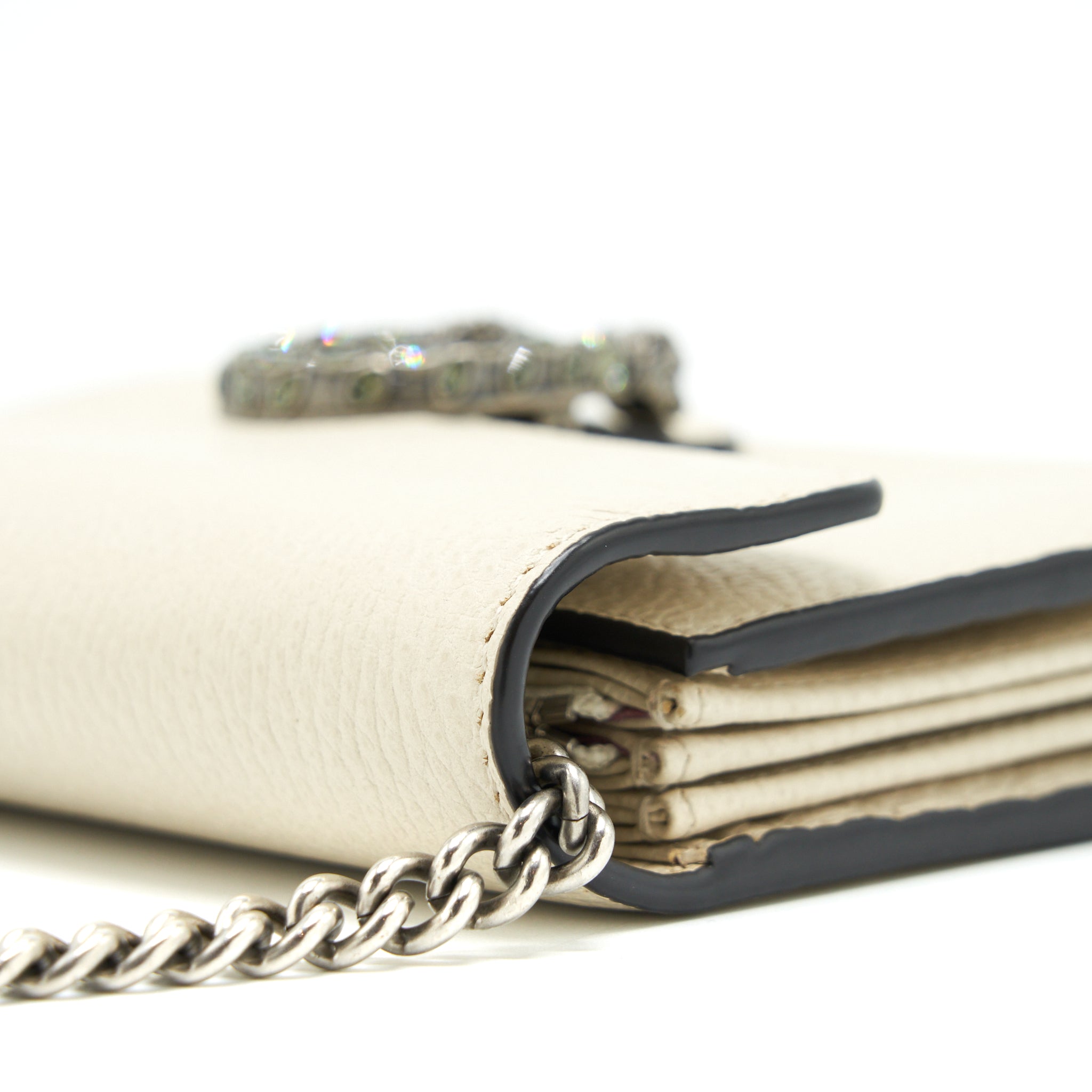 gucci-dionysus-mini-chain-wallet-grained-calfskin-white-shw