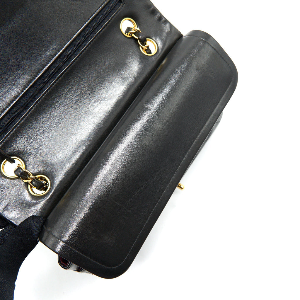 chanel-classic-flap-medium-in-black-ghw