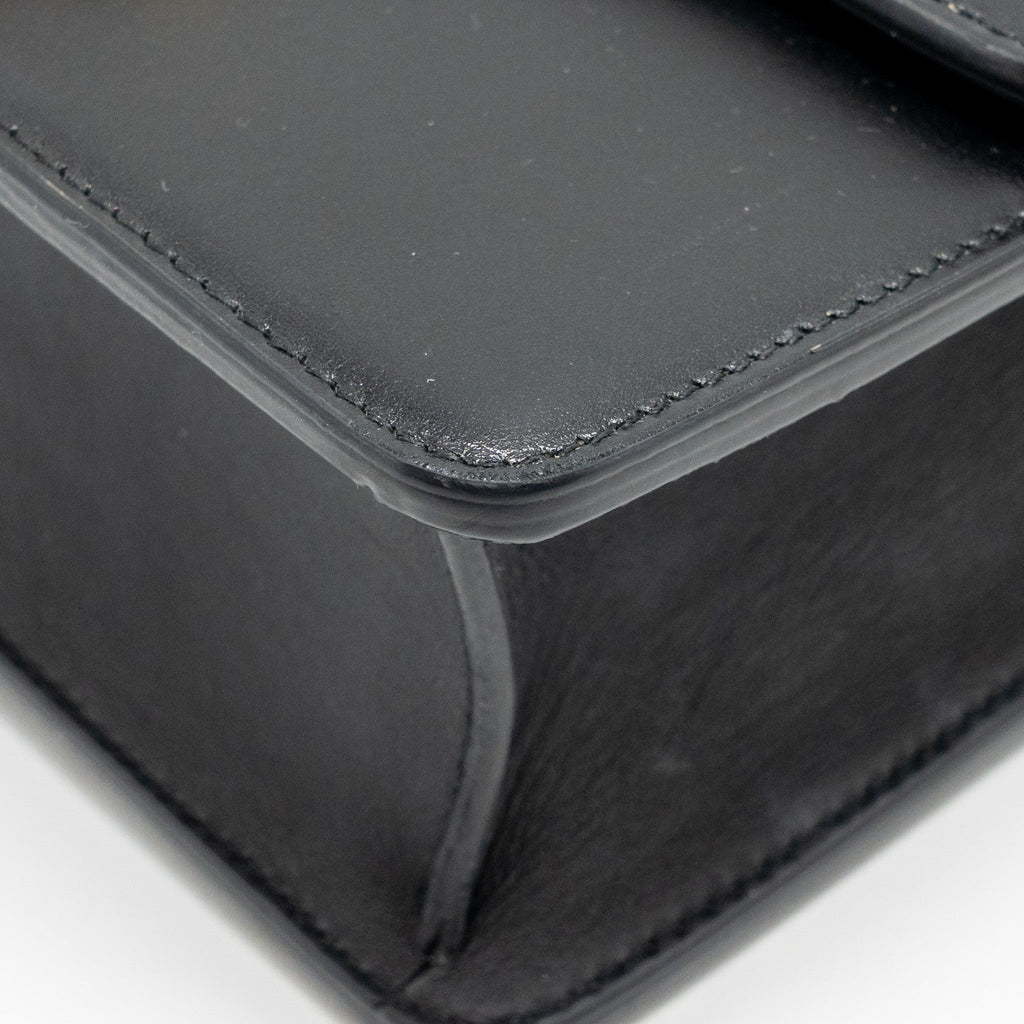 dior-medium-30-montaigne-flap-bag-calfskin-black-ghw