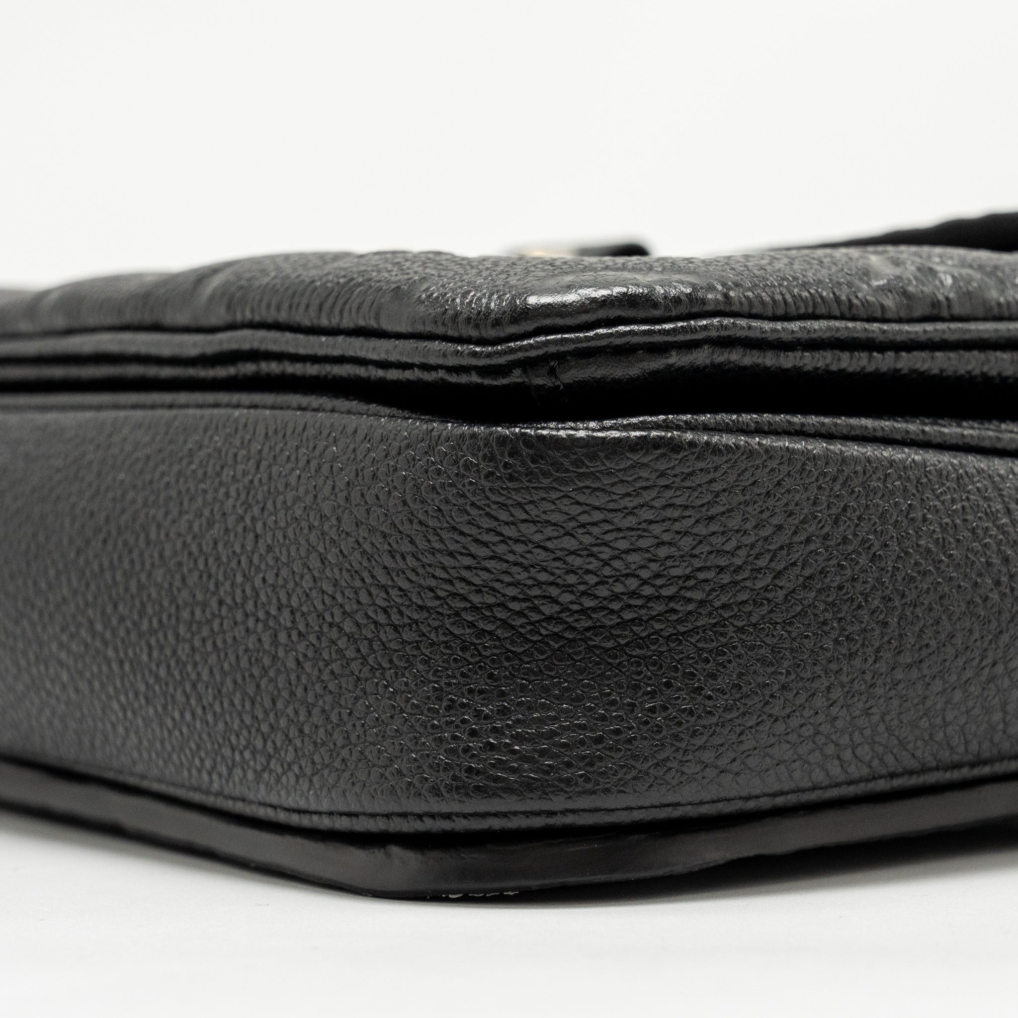 louis-vuitton-pochette-metis-monogram-empreinte-black-ghw-6